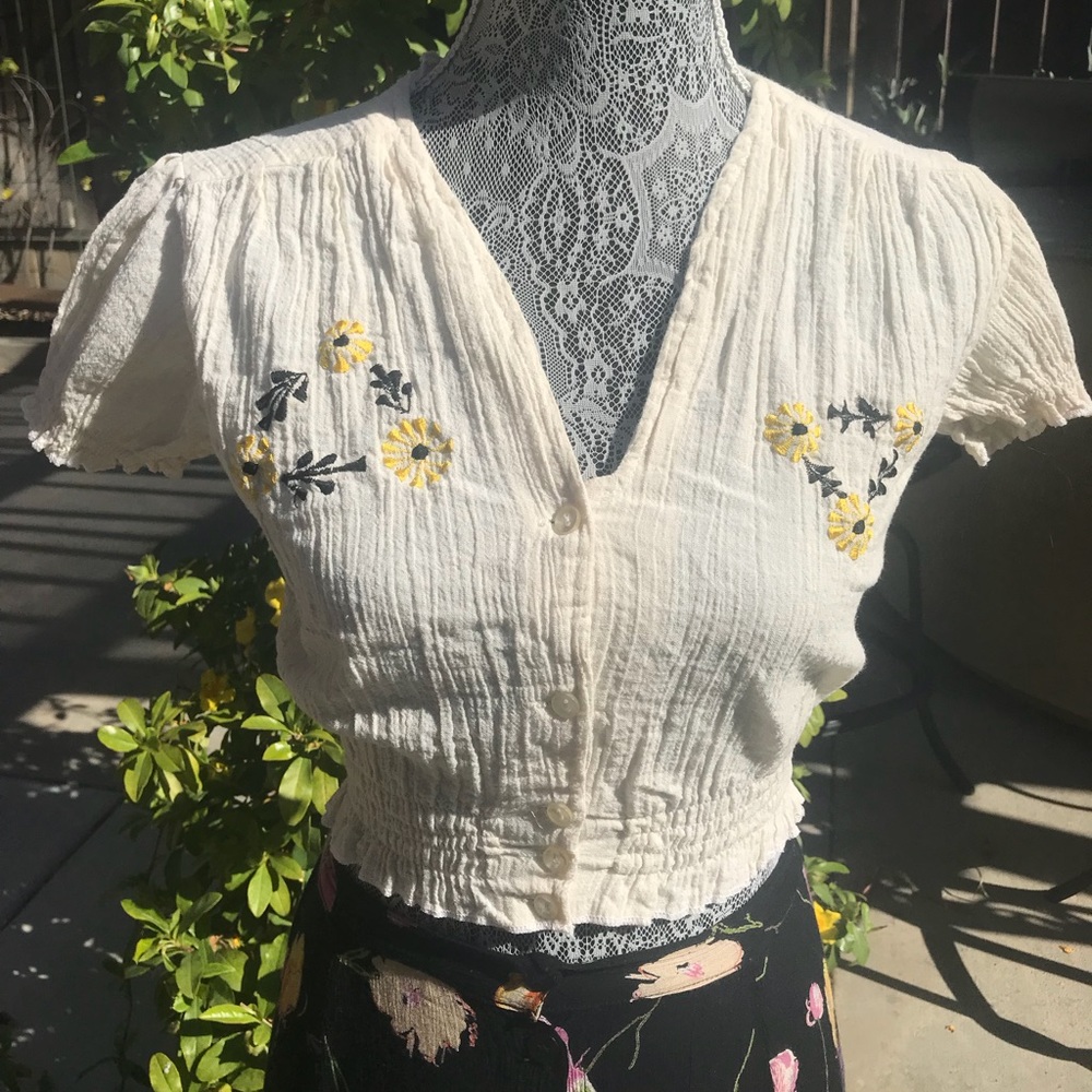 SOLD Mexican cropped bohemian blouse